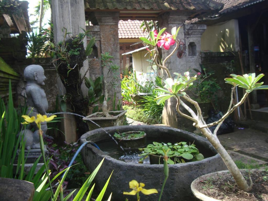 Gusti Home Stay Ubud Ngoại thất bức ảnh