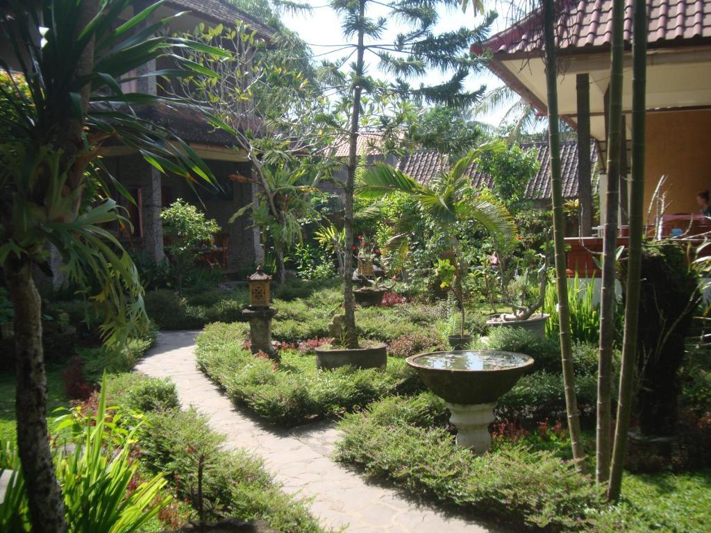 Gusti Home Stay Ubud Ngoại thất bức ảnh