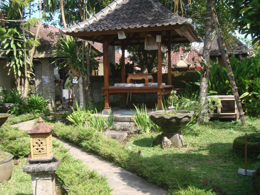Gusti Home Stay Ubud Ngoại thất bức ảnh