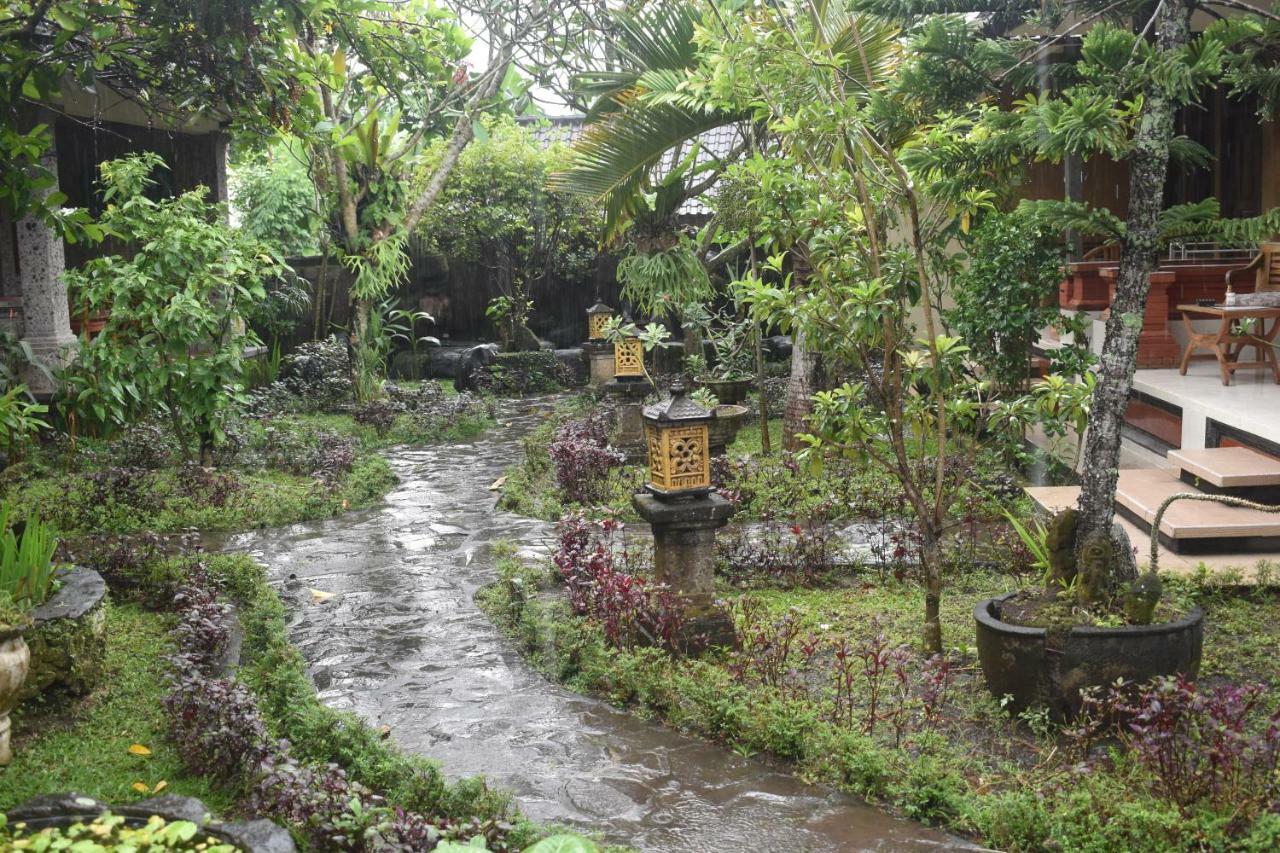 Gusti Home Stay Ubud Ngoại thất bức ảnh